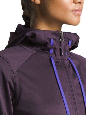 The North Face Size M Tech Mezzaluna Hoodie in a purple colorway